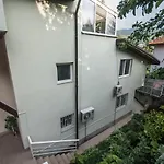 Old Town Guest house *