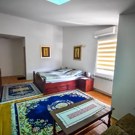 Old Town 招待所 *